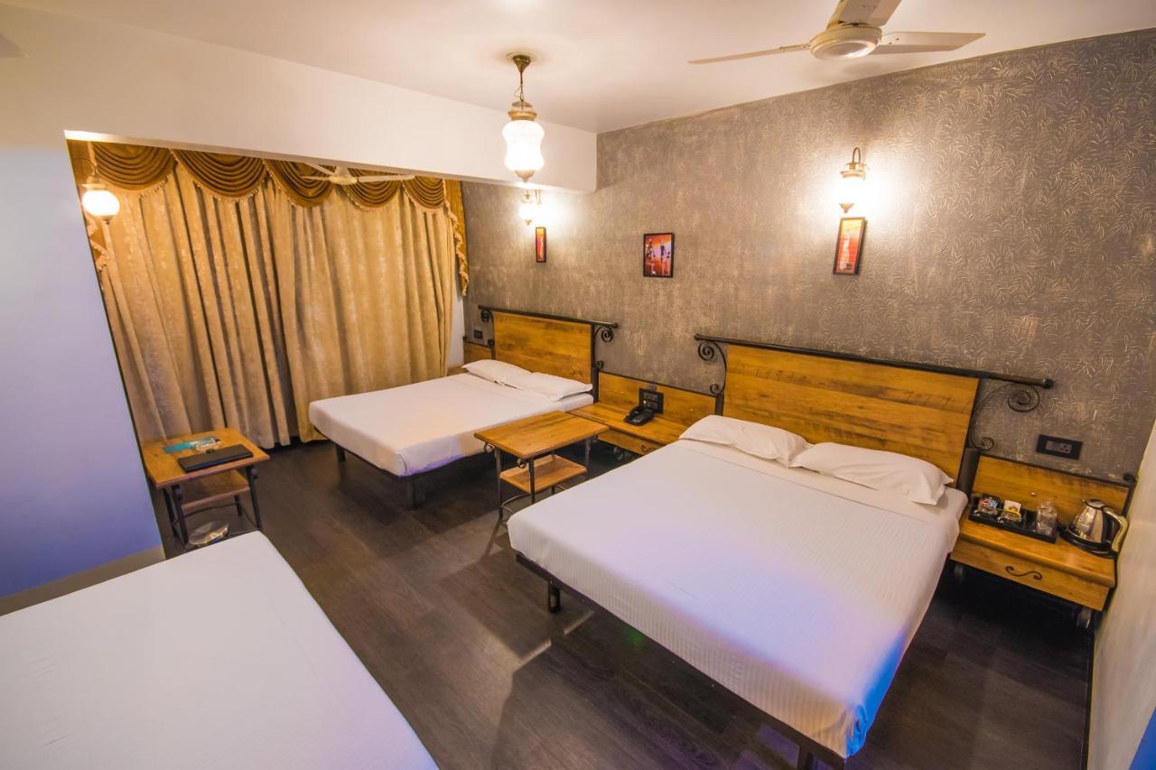 Infiniti Hotel And Spa Indore Buitenkant foto